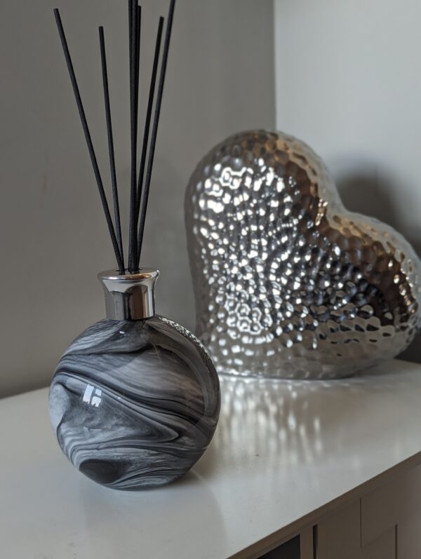 Black, Grey and White (14cm) - Image 3